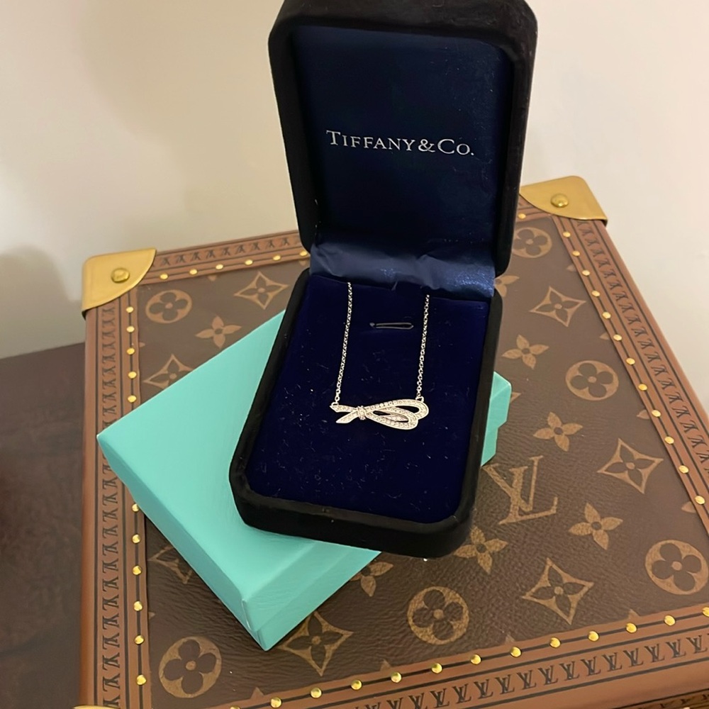 Tiffany & Co Bow Pendant Necklace